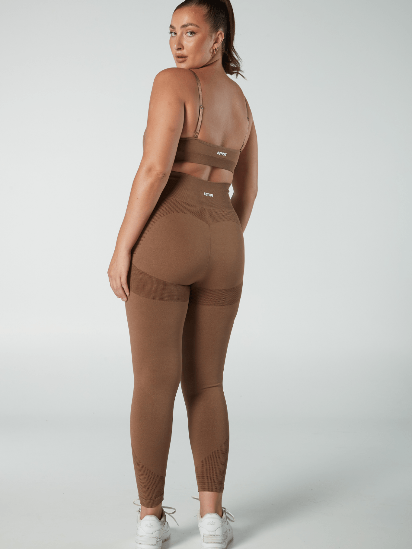 Verve Leggings / Coffee - Kotomi Active