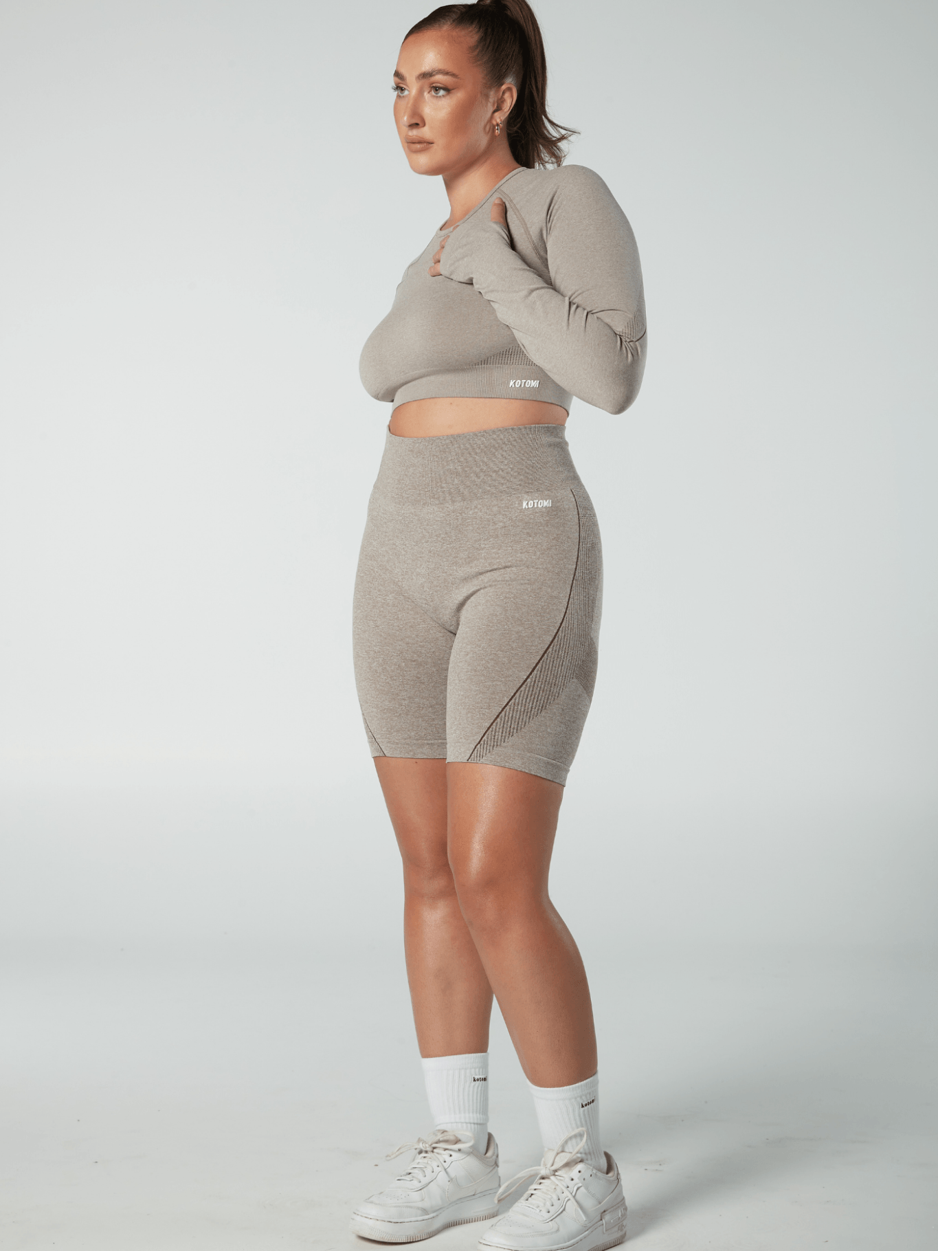 Verve Long Sleeve Crop Top / Sand Marl - Kotomi Active